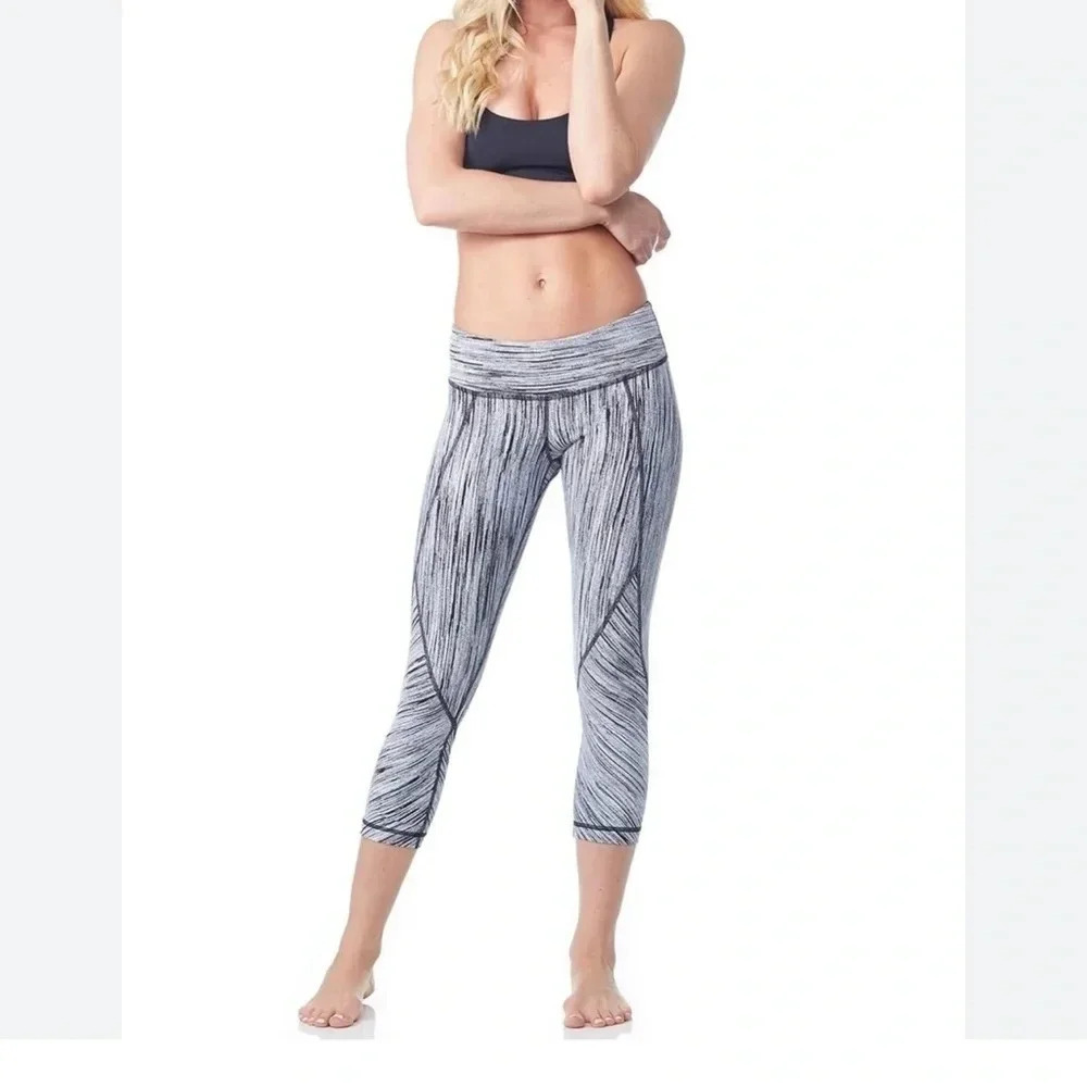 VIMMIA Reversible 3/4 Leggings